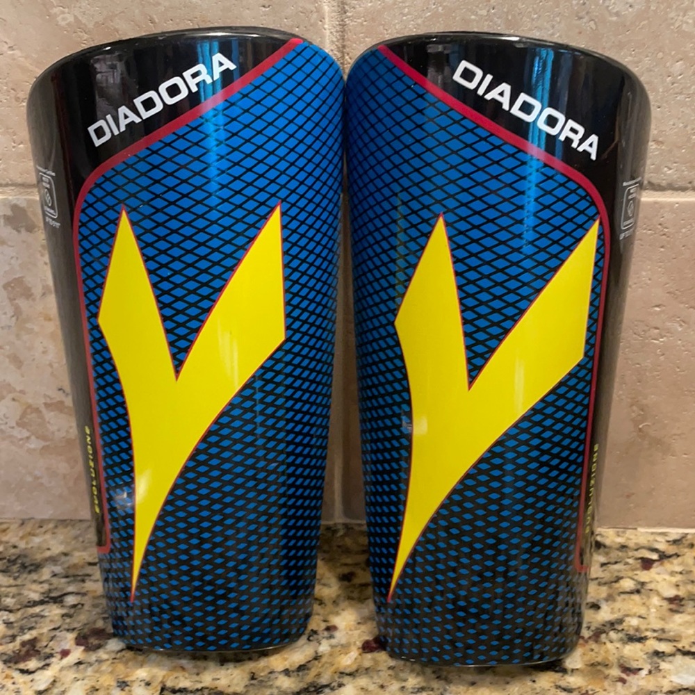 Diadora Soccer Shin Guards-Size Large